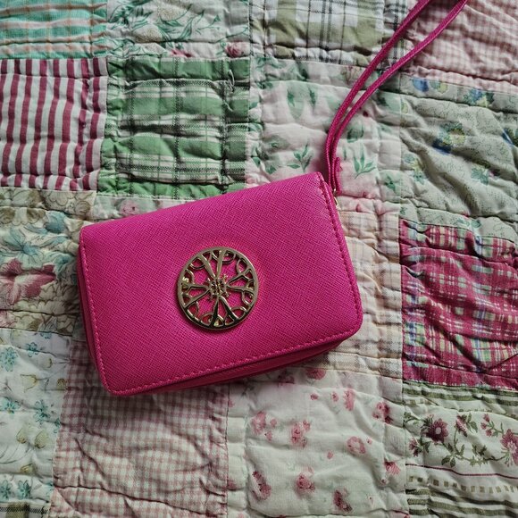 Avon Handbags - FAB VINTAGE HOT PINK WRISTLET - NEW OLD STOCK